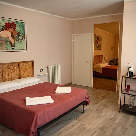 La Corte di Aldo Rozzano Esterno foto