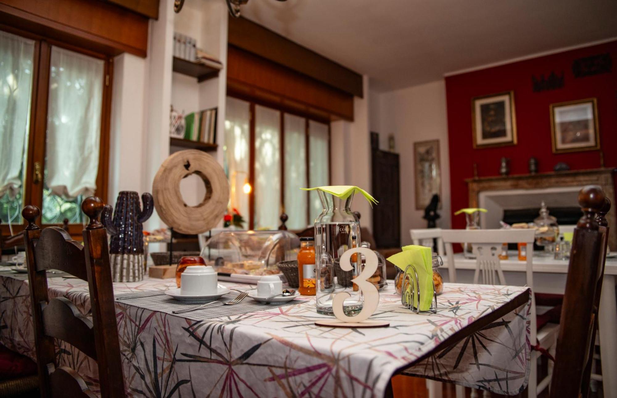 La Corte di Aldo Rozzano Esterno foto